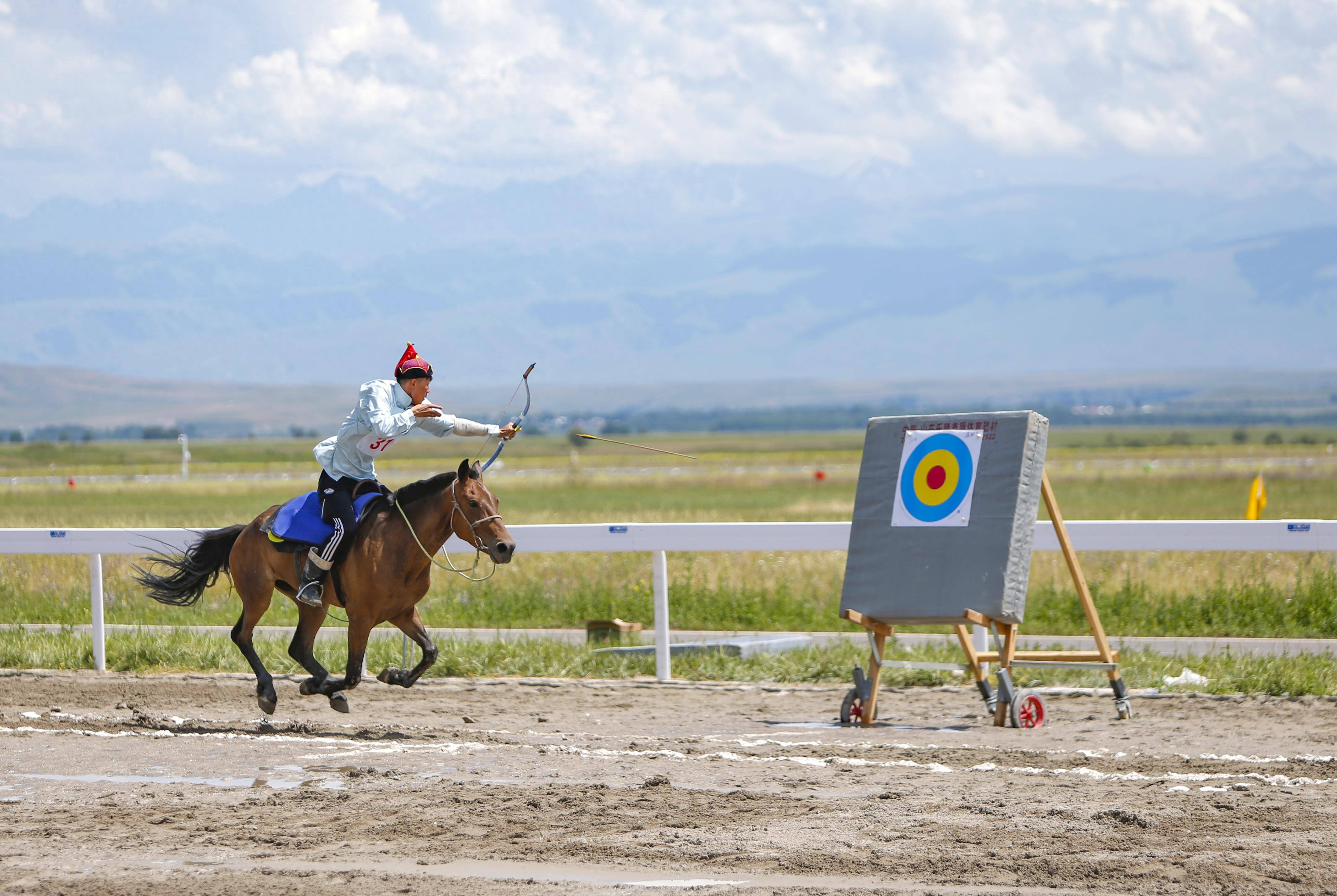 巴勒斯坦运动员在射箭项目夺冠